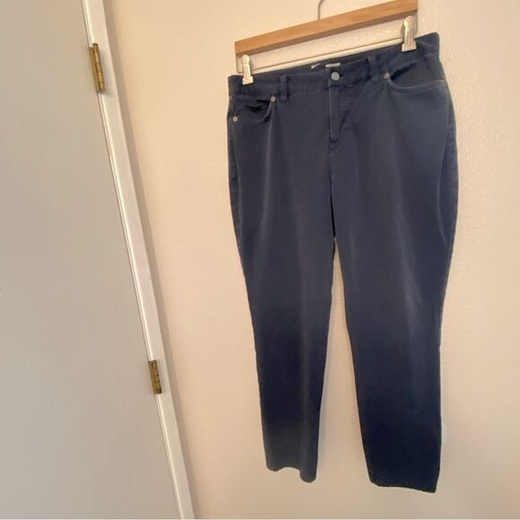 Nike Women's Slim Fit Navy Blue Golf Pants Style BV6081-451 10 M - Picture 1 of 13